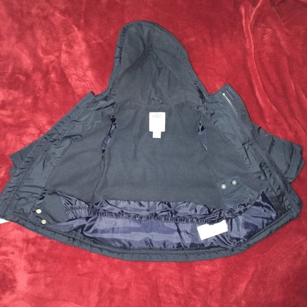 Old Navy child puffer fleece lined coat.